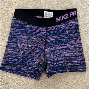 women’s nike pro shorts
